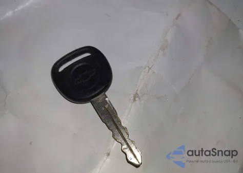 2005 Chevrolet Silverado 1500 Work Truck z USA, uszkodzony, nr VIN 1GCEK14T45Z334285